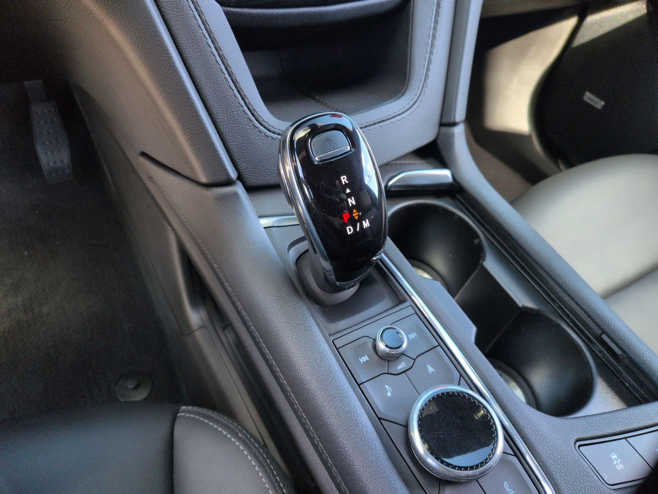 Certified 2024 Cadillac XT5 Premium Luxury image 15