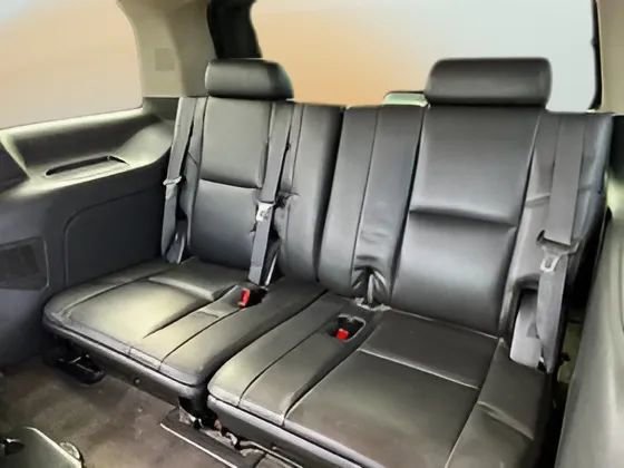 Used 2011 GMC Yukon Denali image 24