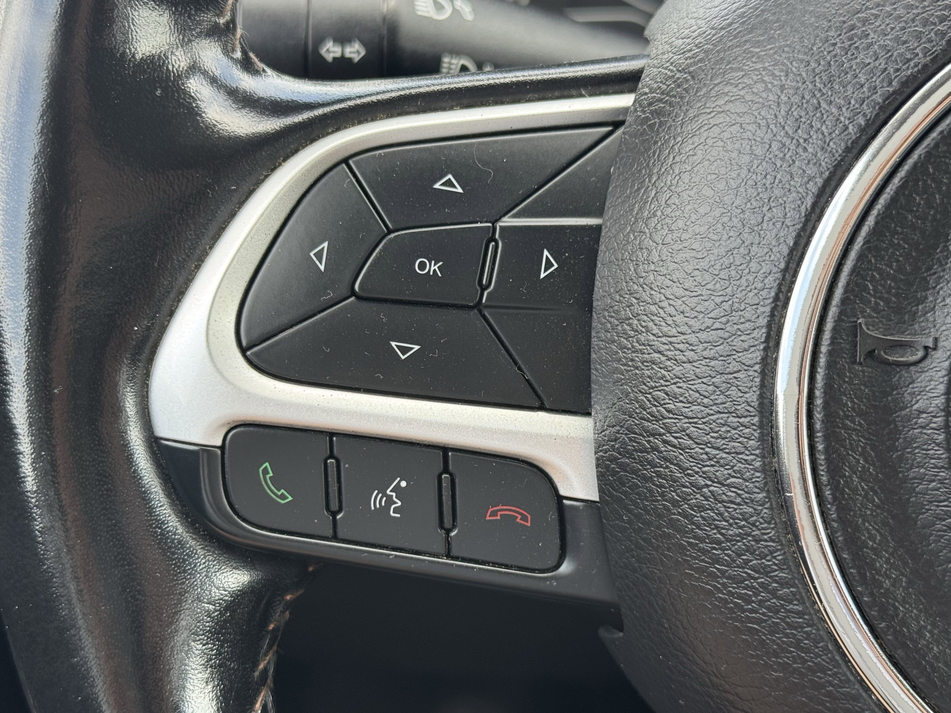 Used 2020 Jeep Compass Limited image 15