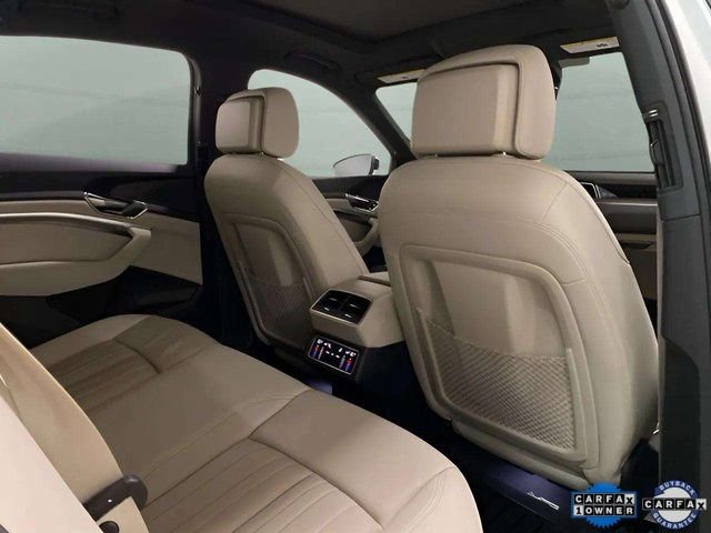 Used 2024 Audi Q8 e-tron Premium image 18
