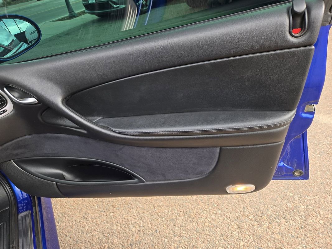 Used 2005 Pontiac GTO image 22