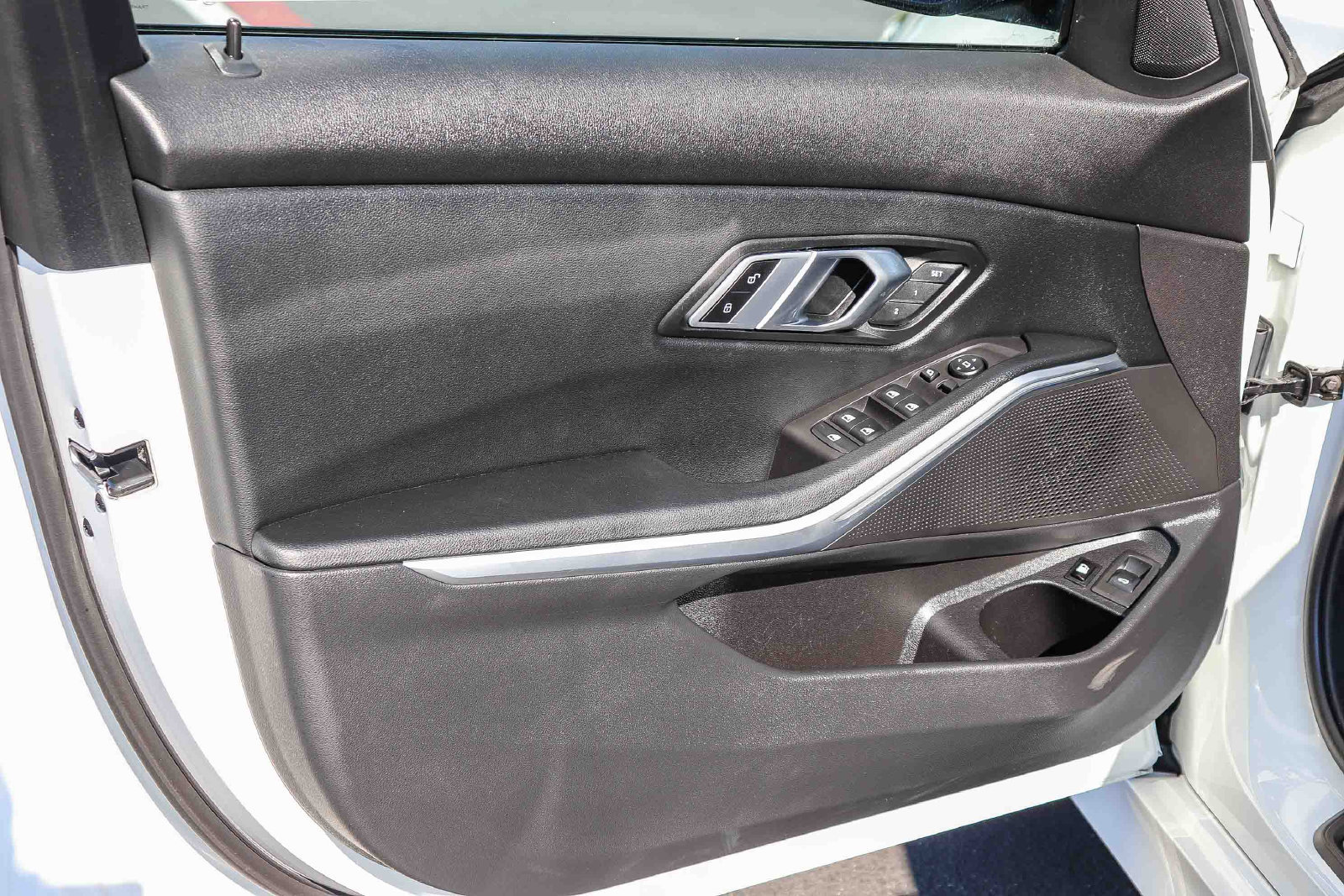 Used 2023 BMW 330e w/ Premium Package RWD image 26