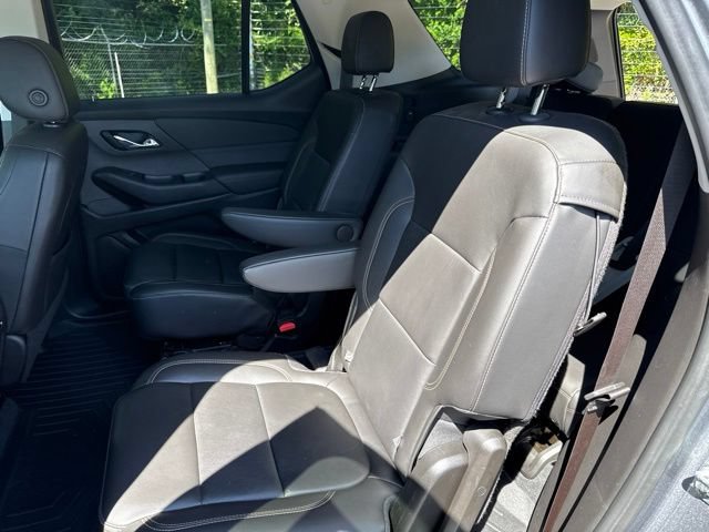 Used 2021 Chevrolet Traverse RS FWD image 25