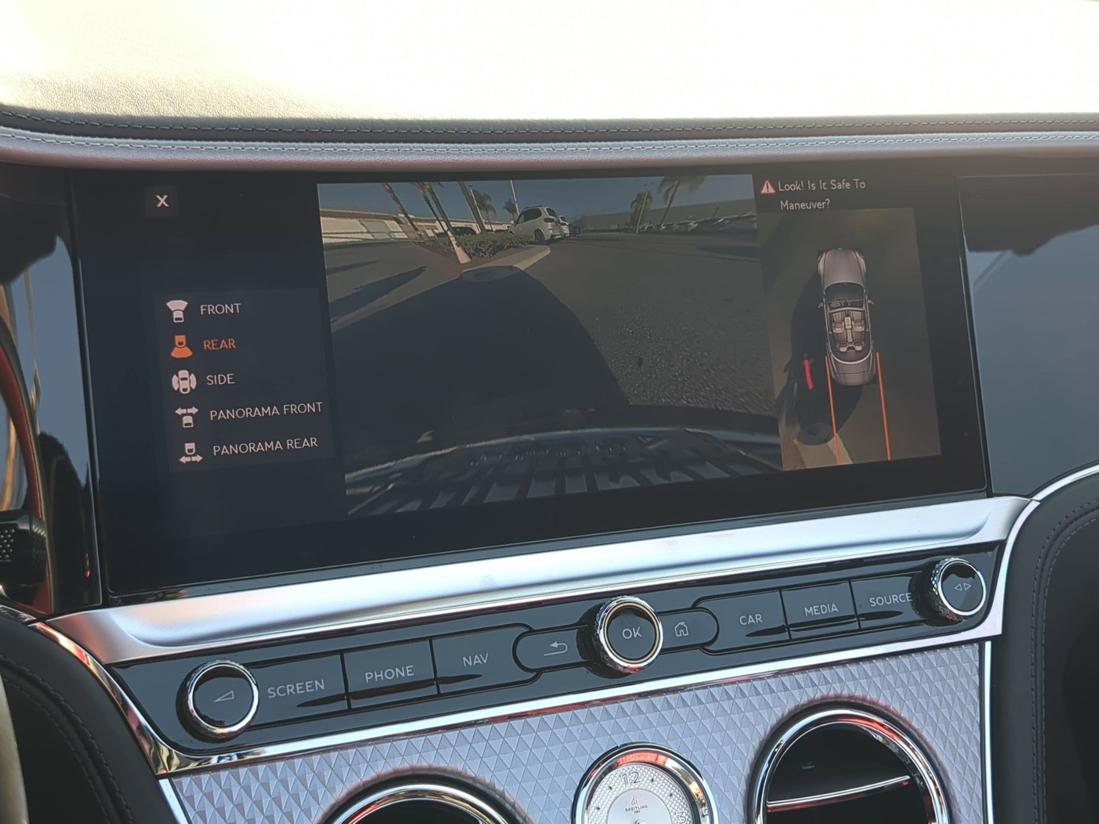 Used 2021 Bentley Continental GT V8 image 25