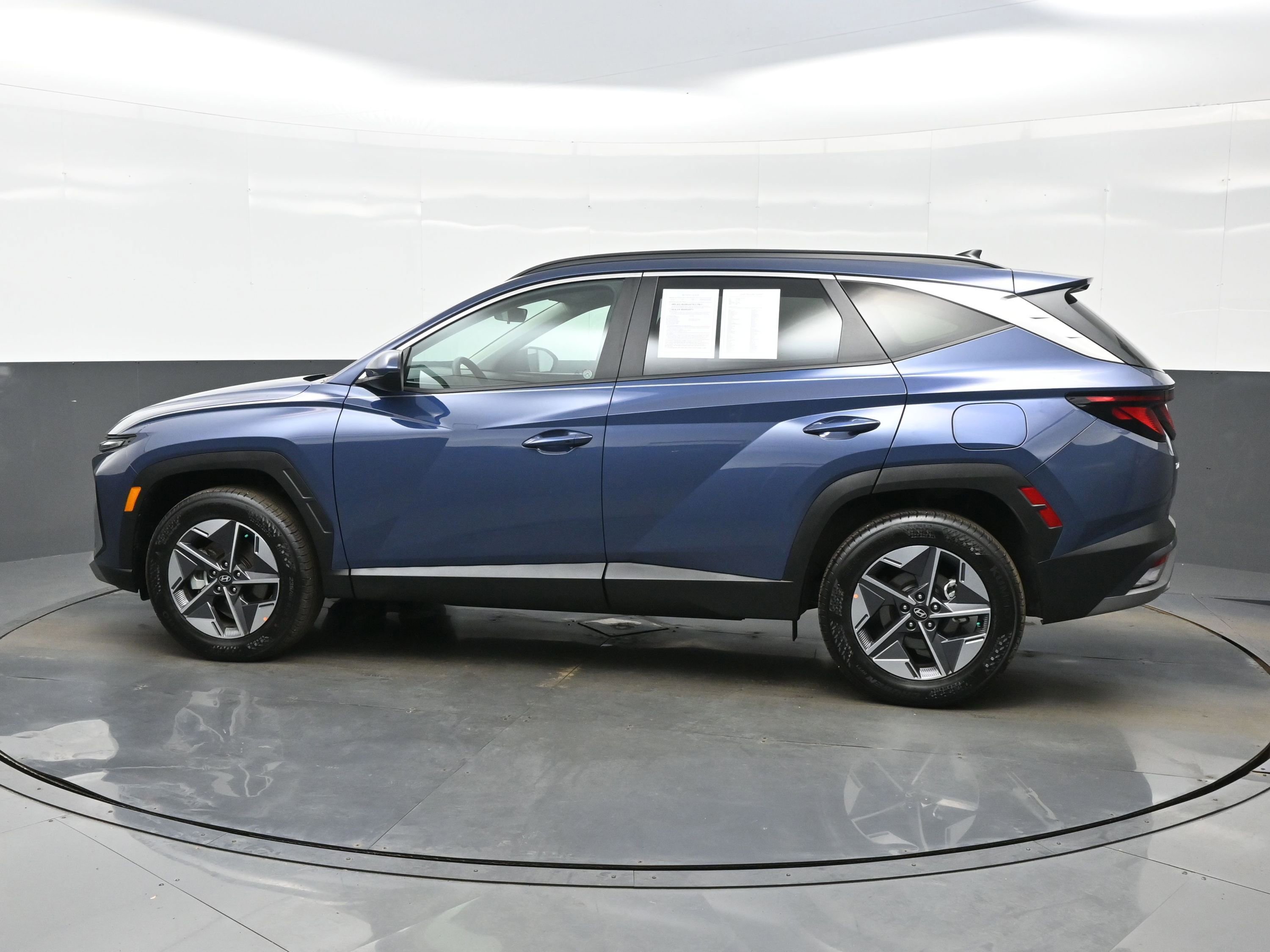 Certified 2026 Hyundai Tucson SEL image 3
