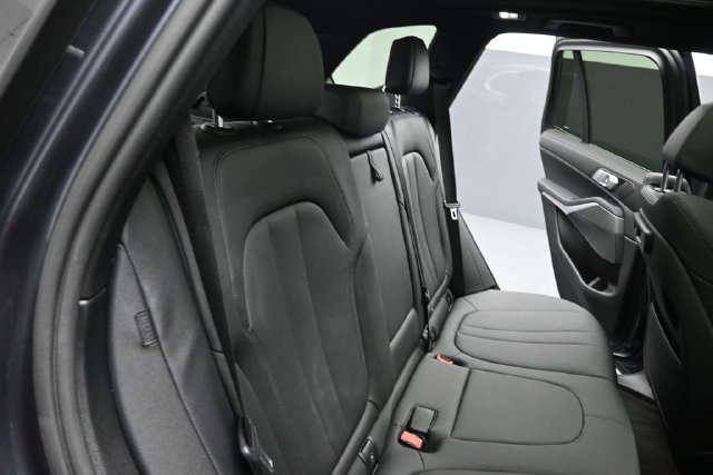 Used 2019 BMW X5 xDrive40i w/ Convenience Package AWD/4WD image 26
