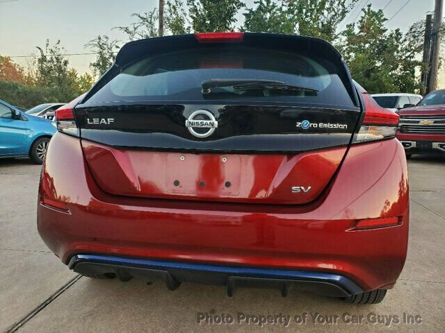 Used 2019 Nissan Leaf SV w/ SV Technology Package image 17