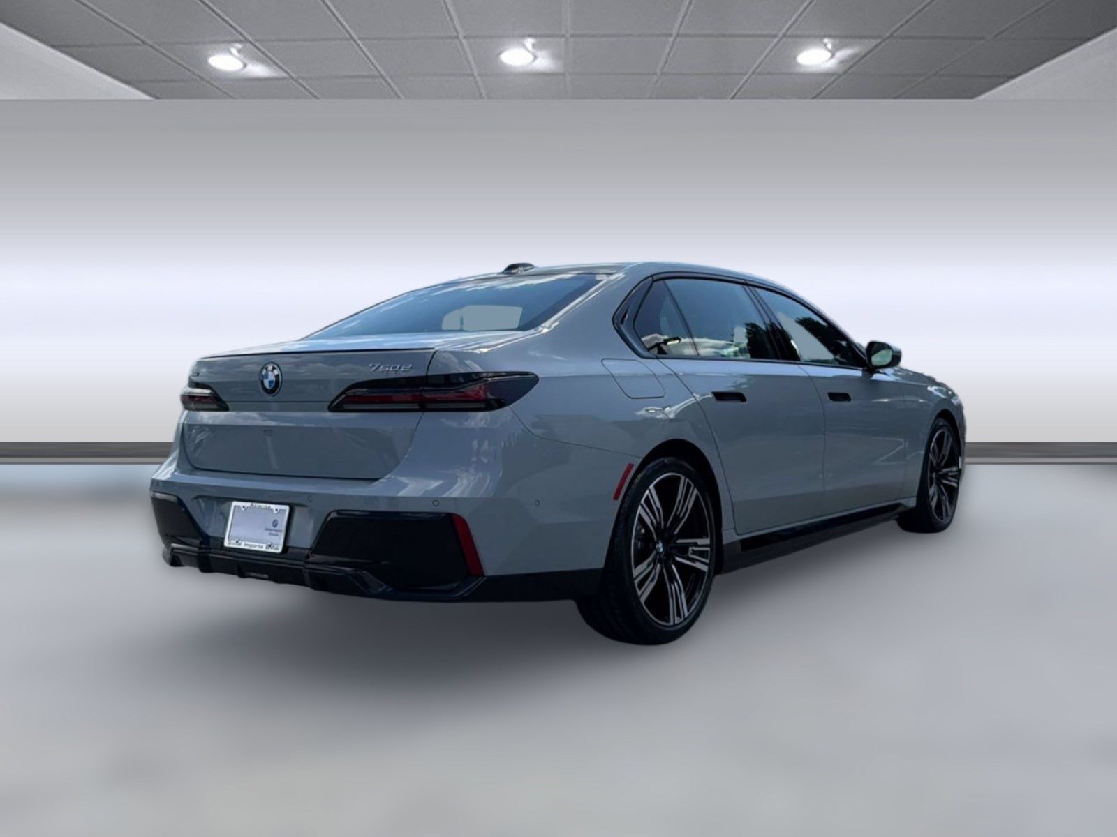 New 2026 BMW 750e xDrive AWD/4WD image 8