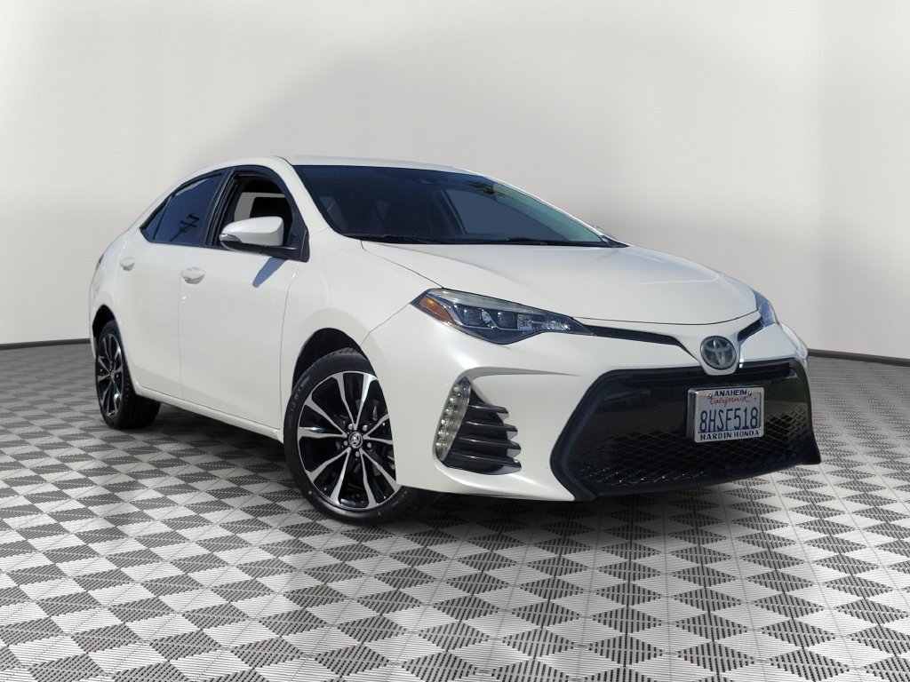 Used 2019 Toyota Corolla SE w/ Carpet Mat Package (TMS) FWD image 2
