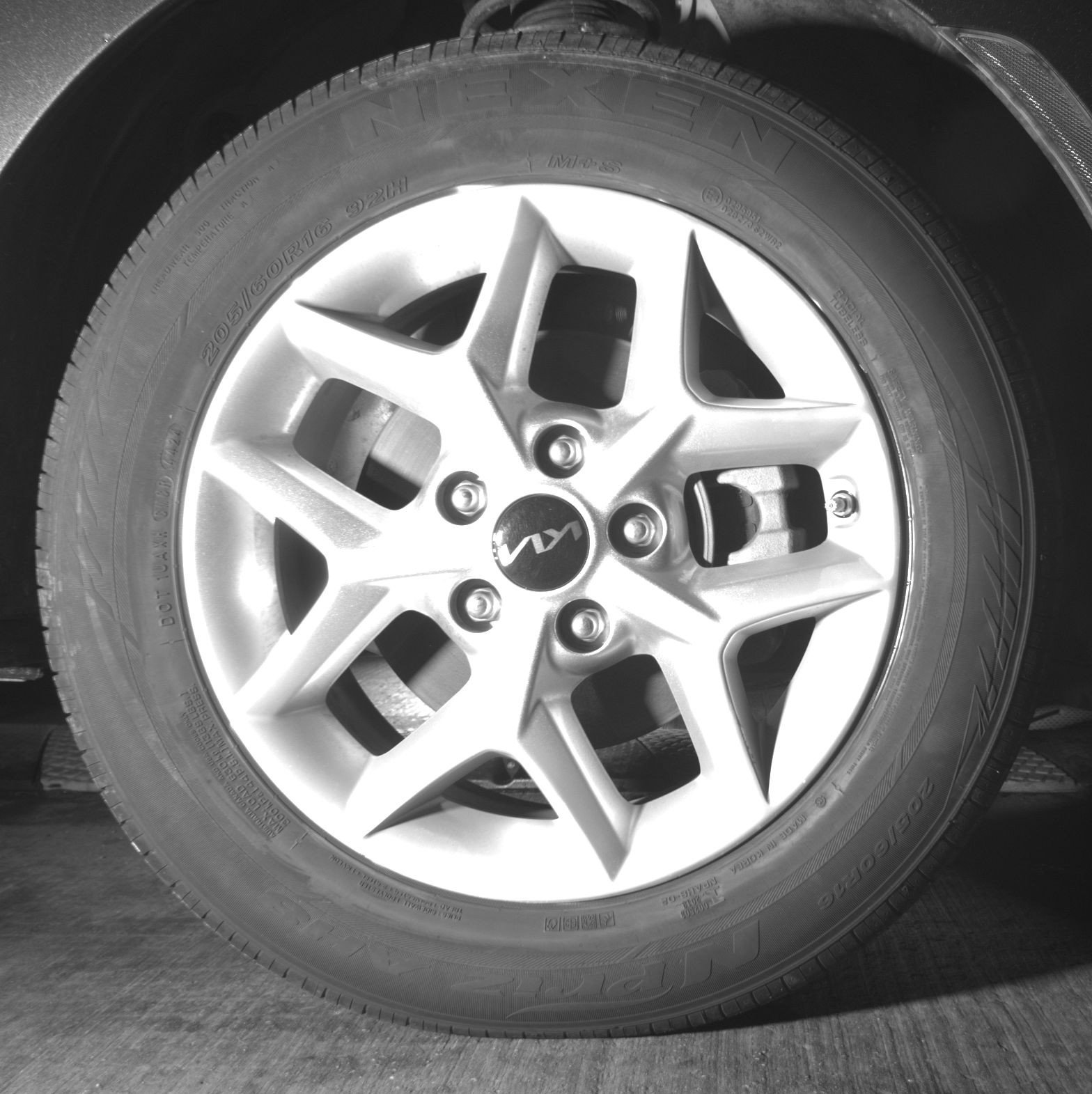 Used 2025 Kia Soul LX w/ LX Technology Package FWD image 13