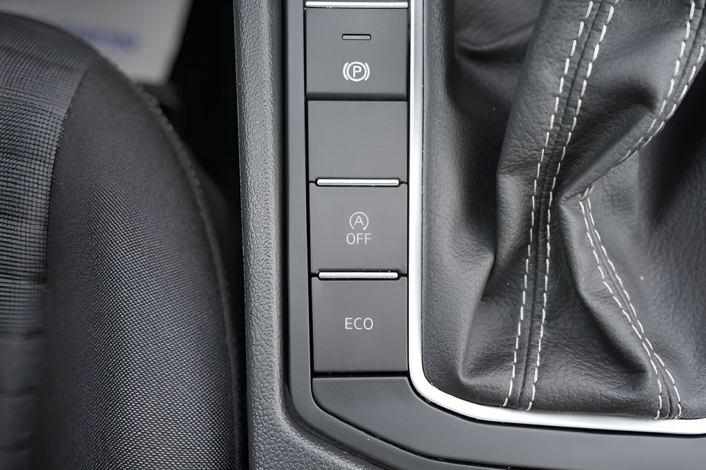Used 2025 Volkswagen Jetta S FWD image 30