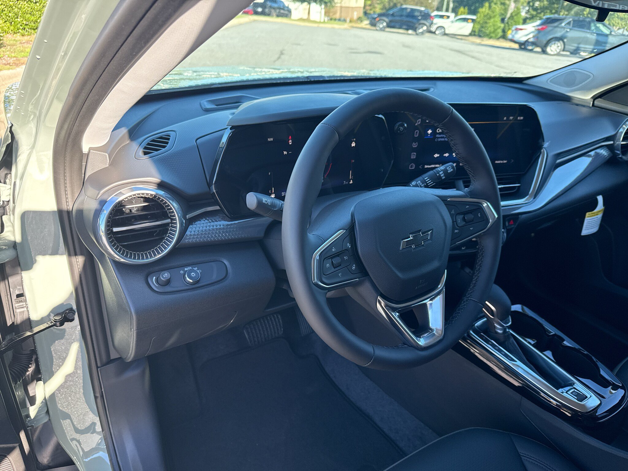 New 2026 Chevrolet Trax ACTIV FWD image 22