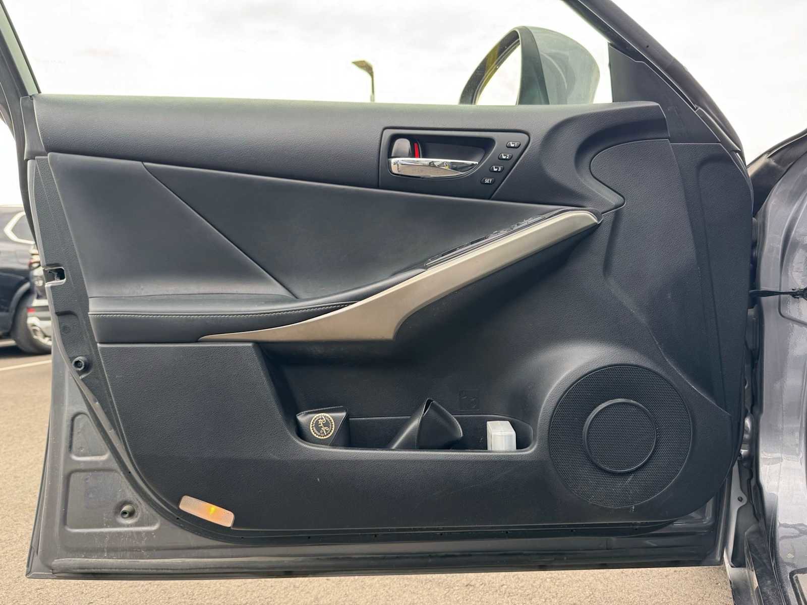 Used 2015 Lexus IS 350 AWD w/ Luxury Package image 17