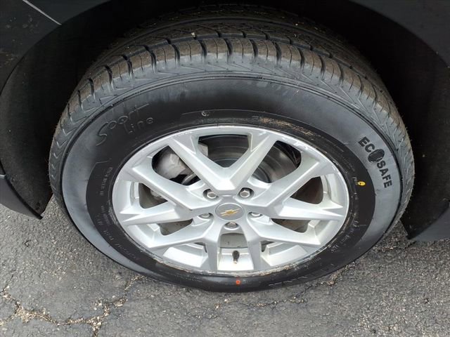 Used 2023 Chevrolet Equinox LT image 9