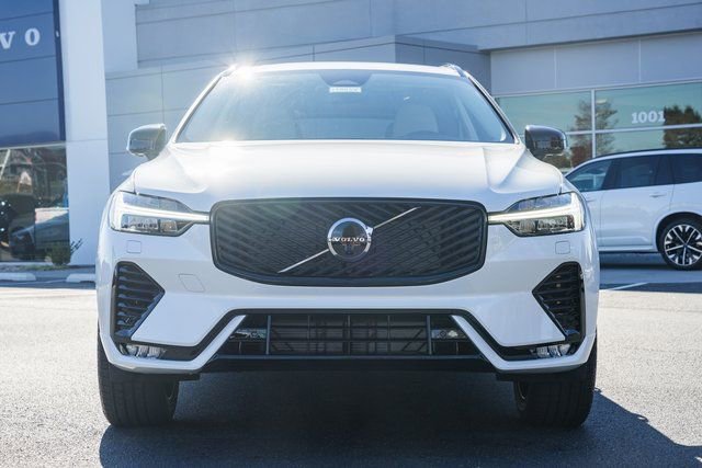 New 2026 Volvo XC60 B5 Ultra w/ Protection Package Premier image 2