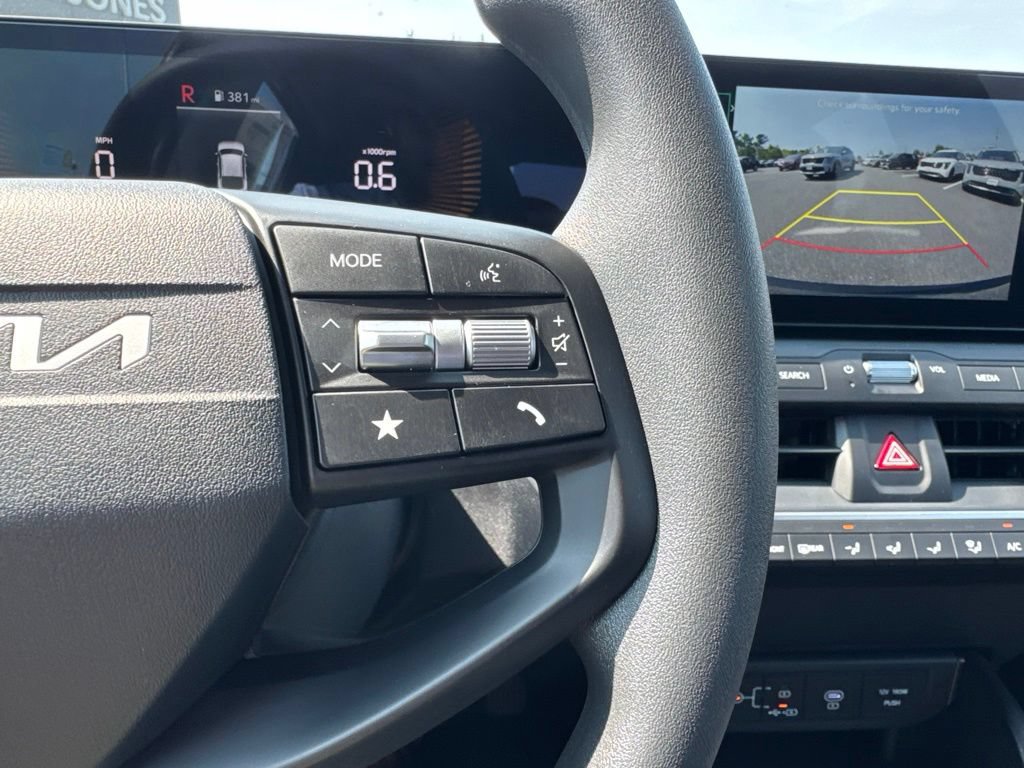 New 2026 Kia K4 FWD image 17