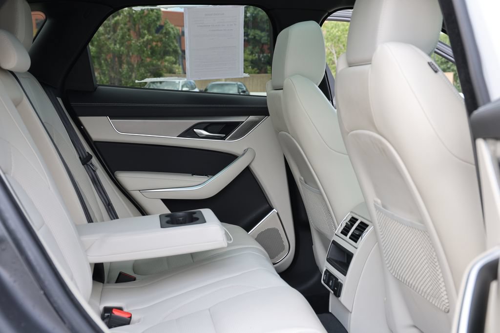 Certified 2026 Jaguar F-PACE R-Dynamic S AWD/4WD image 33
