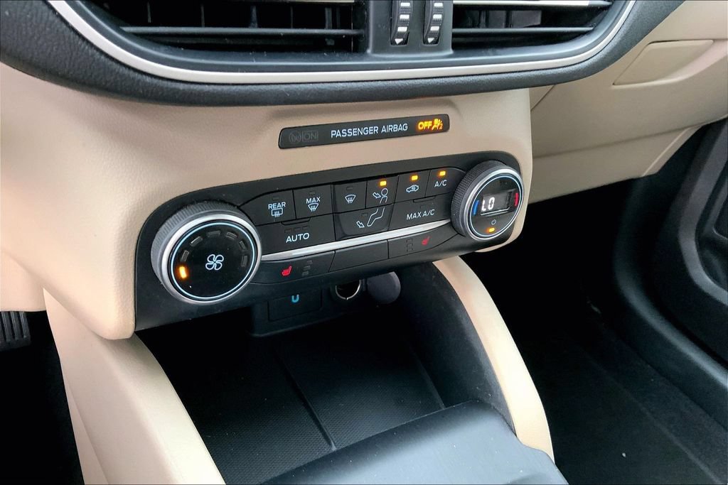 Used 2020 Ford Escape SE FWD image 30