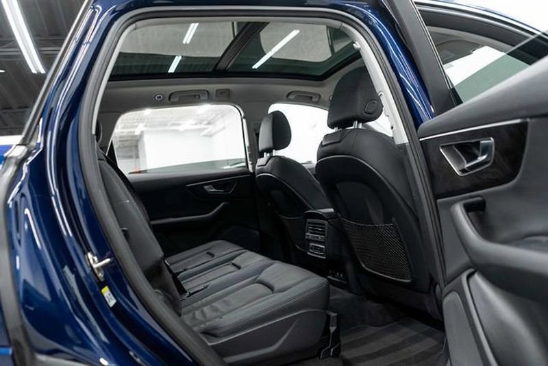 Used 2023 Audi Q7 3.0T Premium image 13