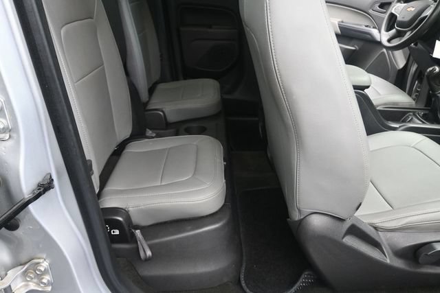 Used 2016 Chevrolet Colorado W/T w/ WT Convenience Package RWD image 19