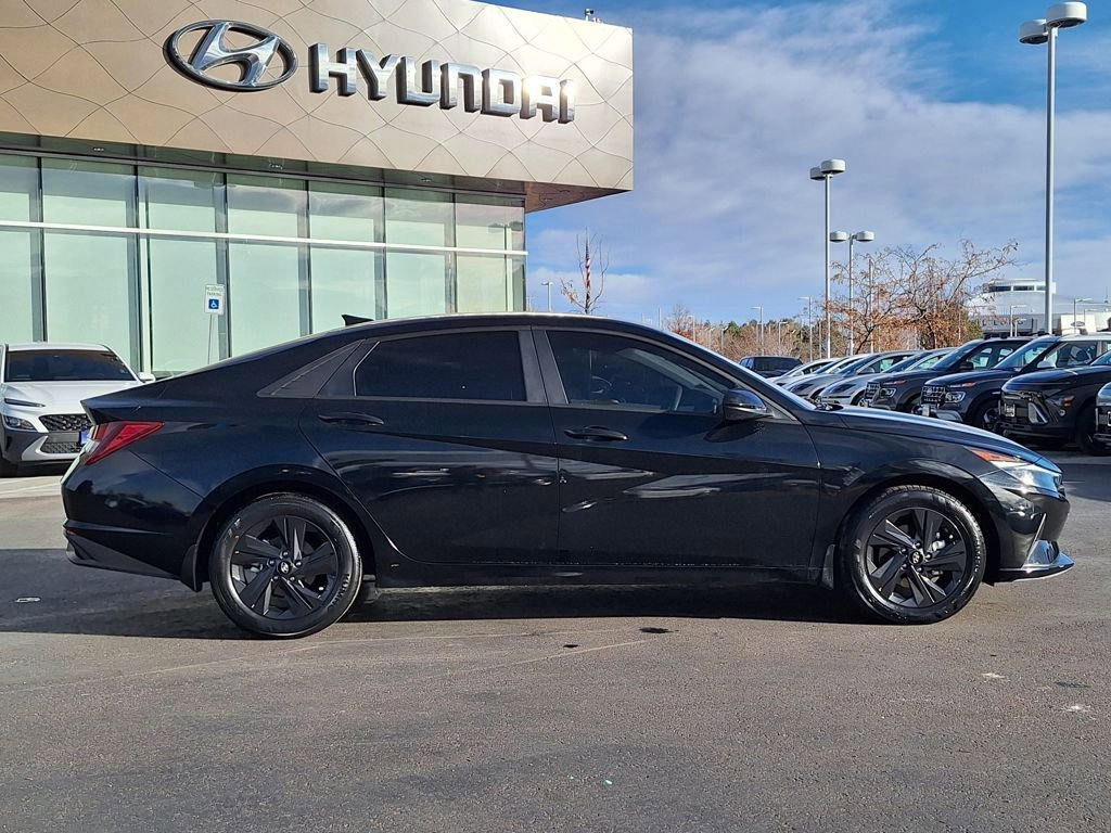 Certified 2023 Hyundai Elantra SEL image 2