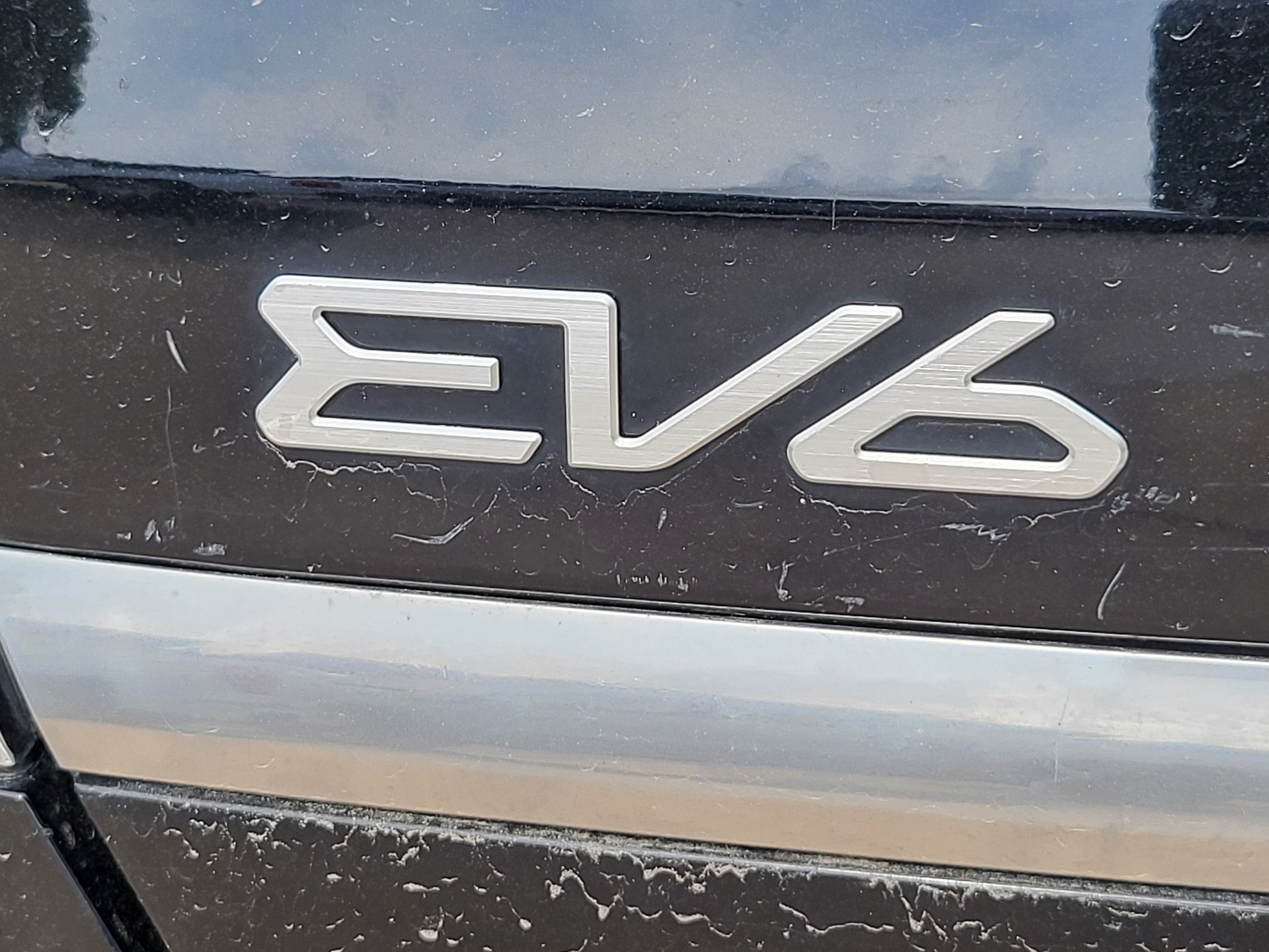 Used 2023 Kia EV6 Wind w/ Wind Technology Package AWD/4WD image 12
