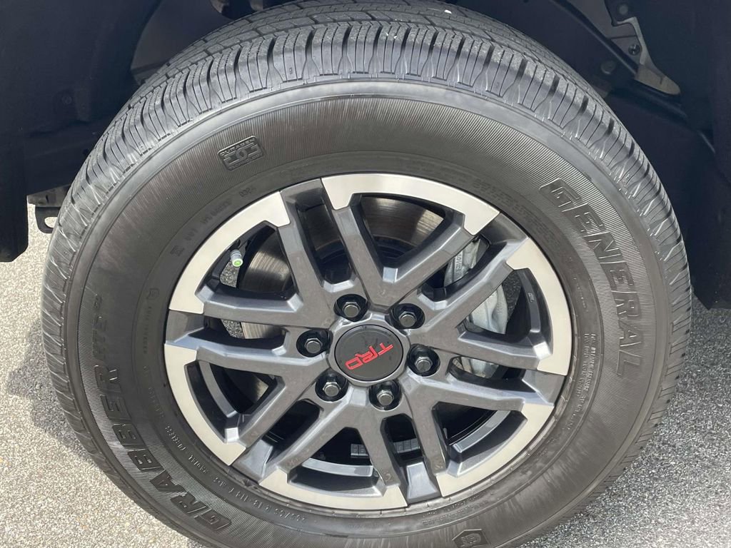 Used 2024 Toyota Tacoma TRD Sport image 8