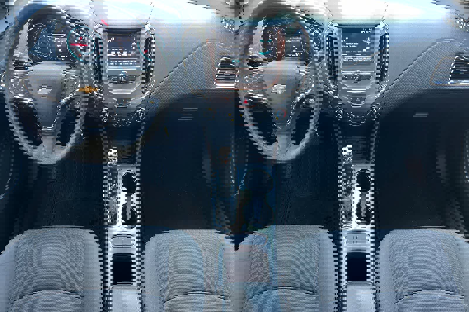 Used 2017 Chevrolet Cruze LT image 4