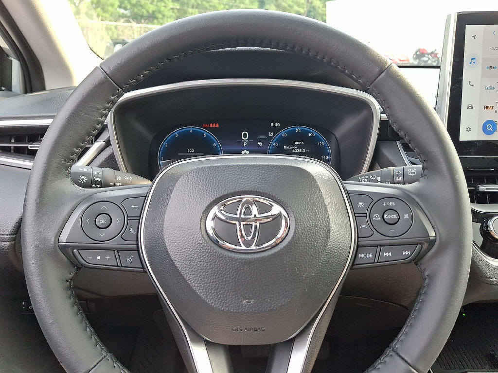 Used 2026 Toyota Corolla Cross XLE w/ Convenience Package FWD image 21
