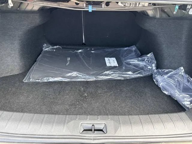 Used 2026 Nissan Sentra SV FWD image 13