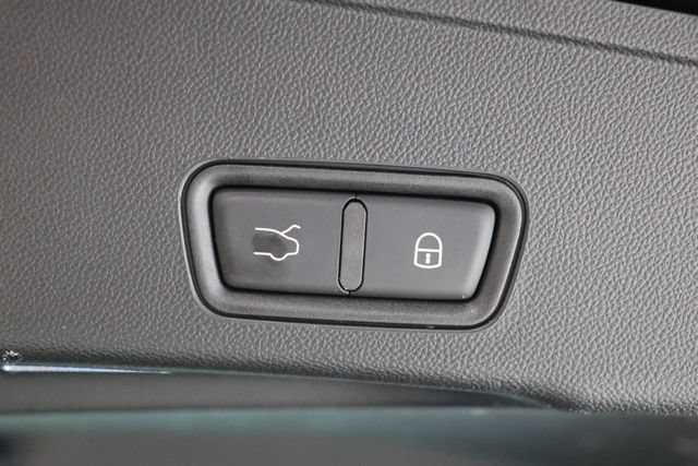 Used 2023 Maserati Grecale Modena AWD/4WD image 36