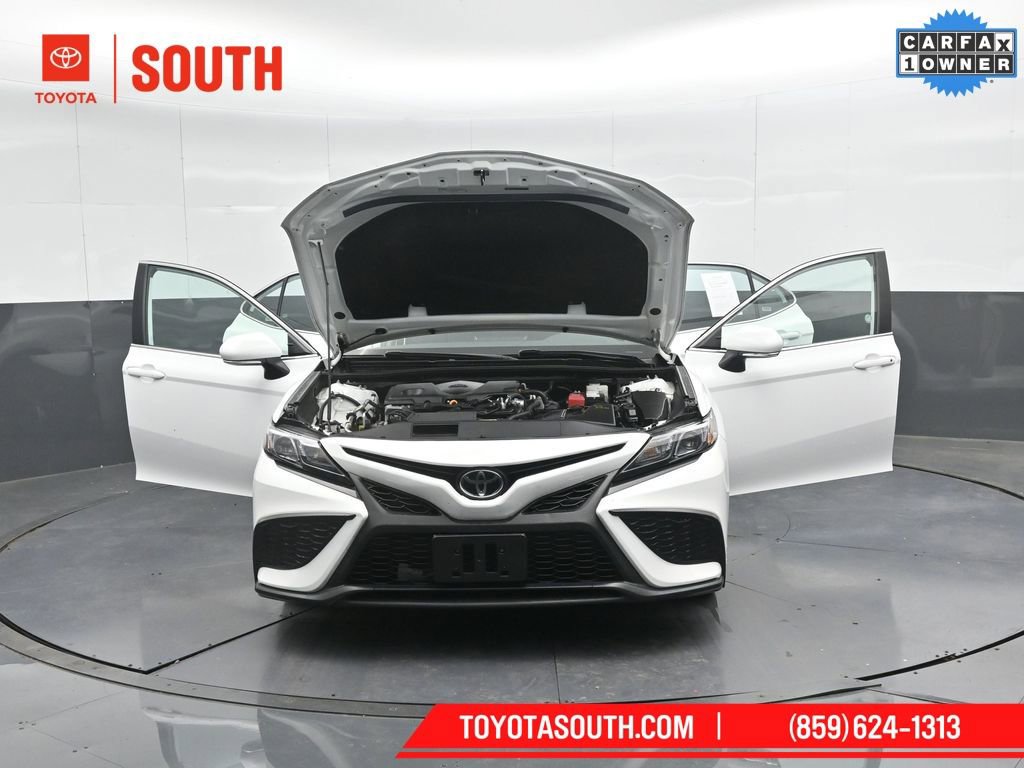 Used 2024 Toyota Camry SE image 59