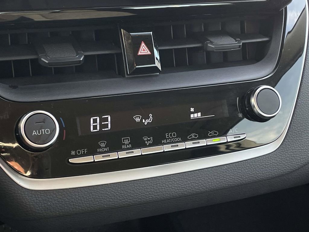 Used 2023 Toyota Corolla LE image 19