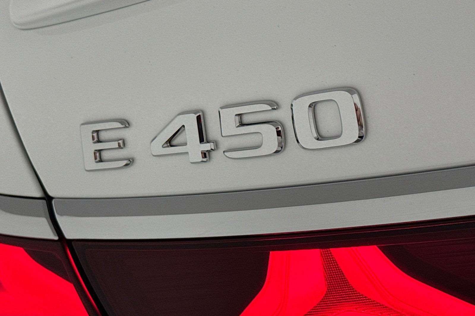 New 2026 Mercedes-Benz E 450 4MATIC Sedan image 8
