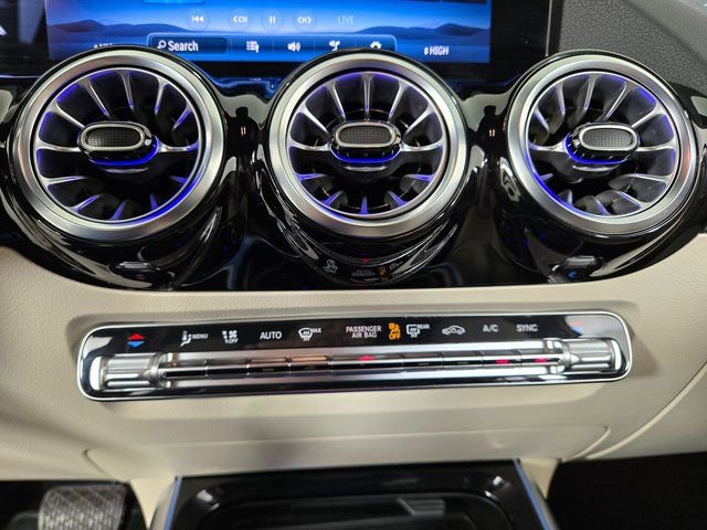 Certified 2025 Mercedes-Benz GLA 250 GLA 250 image 24