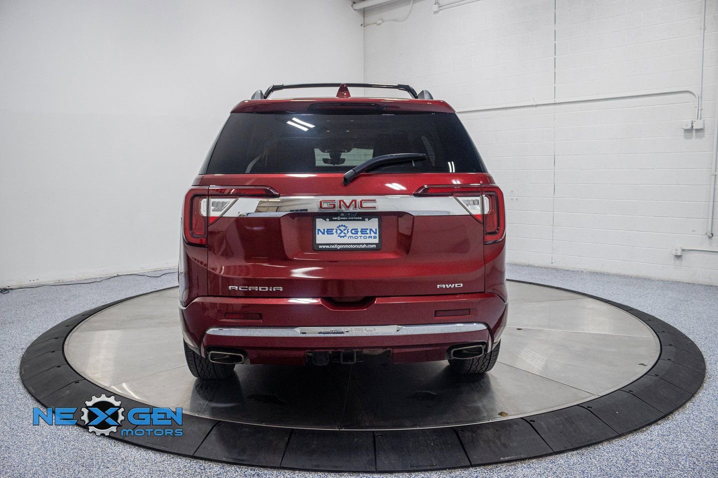 Used 2020 GMC Acadia Denali w/ Denali Ultimate Package image 6