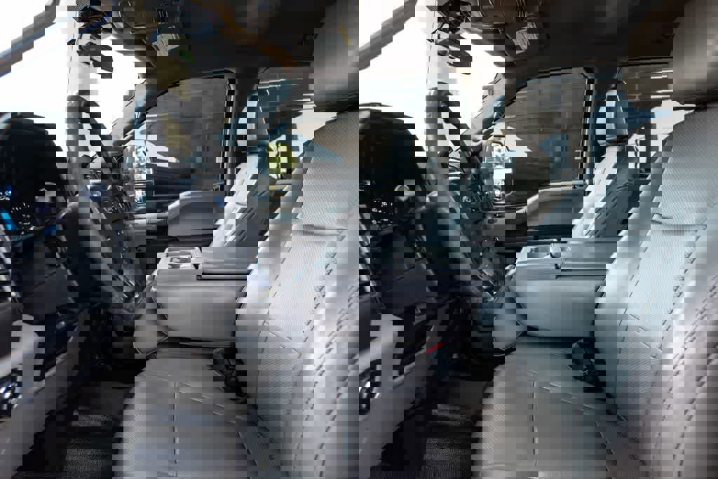 Used 2020 Ford F350 XL w/ Power Equipment Group image 19