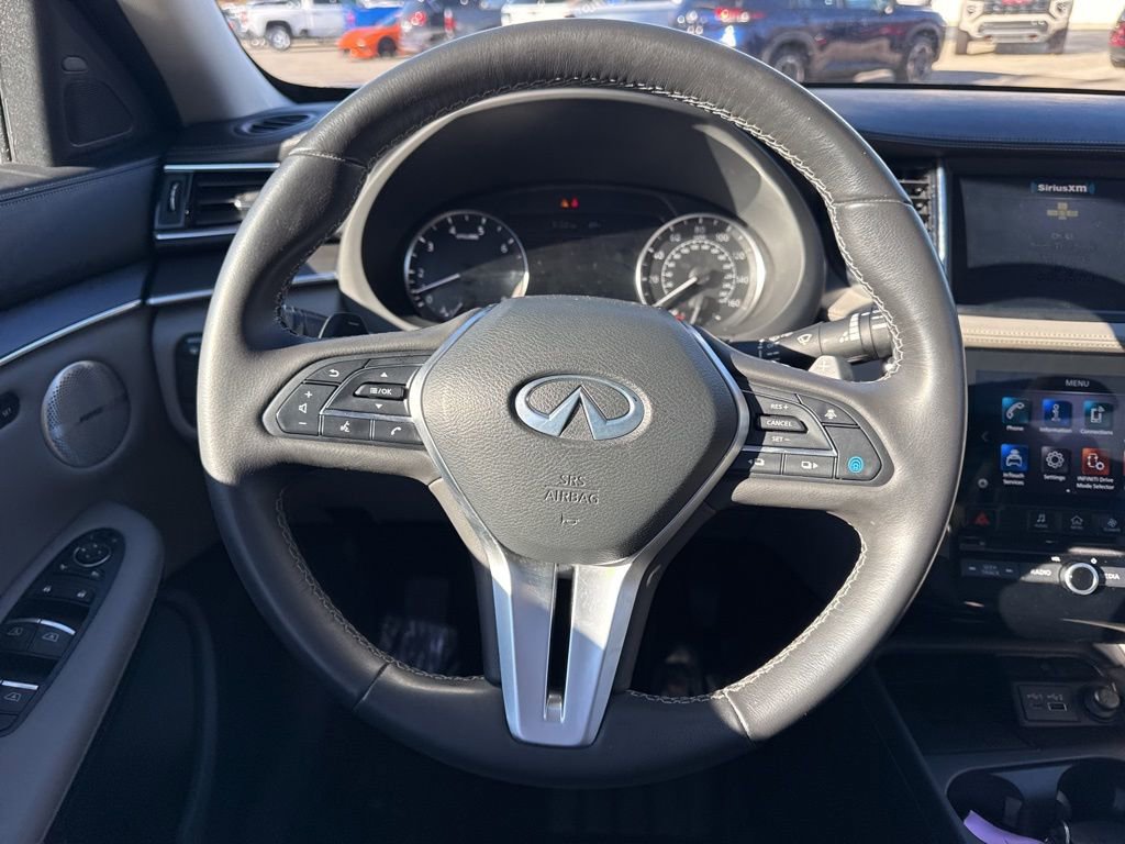 Used 2024 INFINITI QX50 Luxe image 16