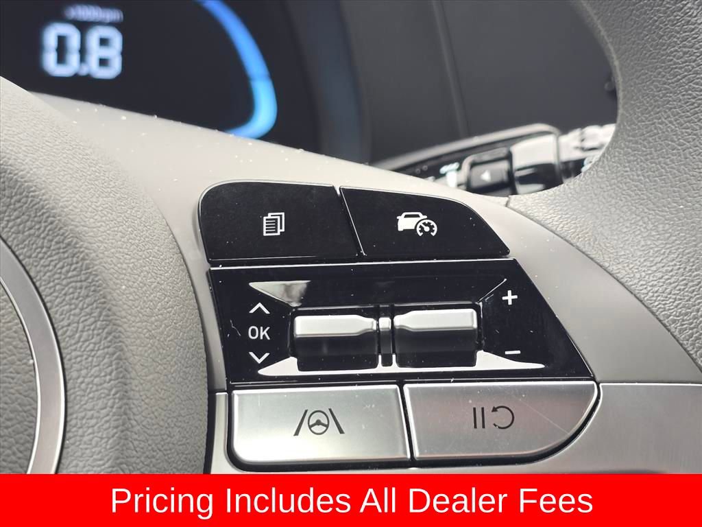 Certified 2024 Hyundai Elantra SE FWD image 22