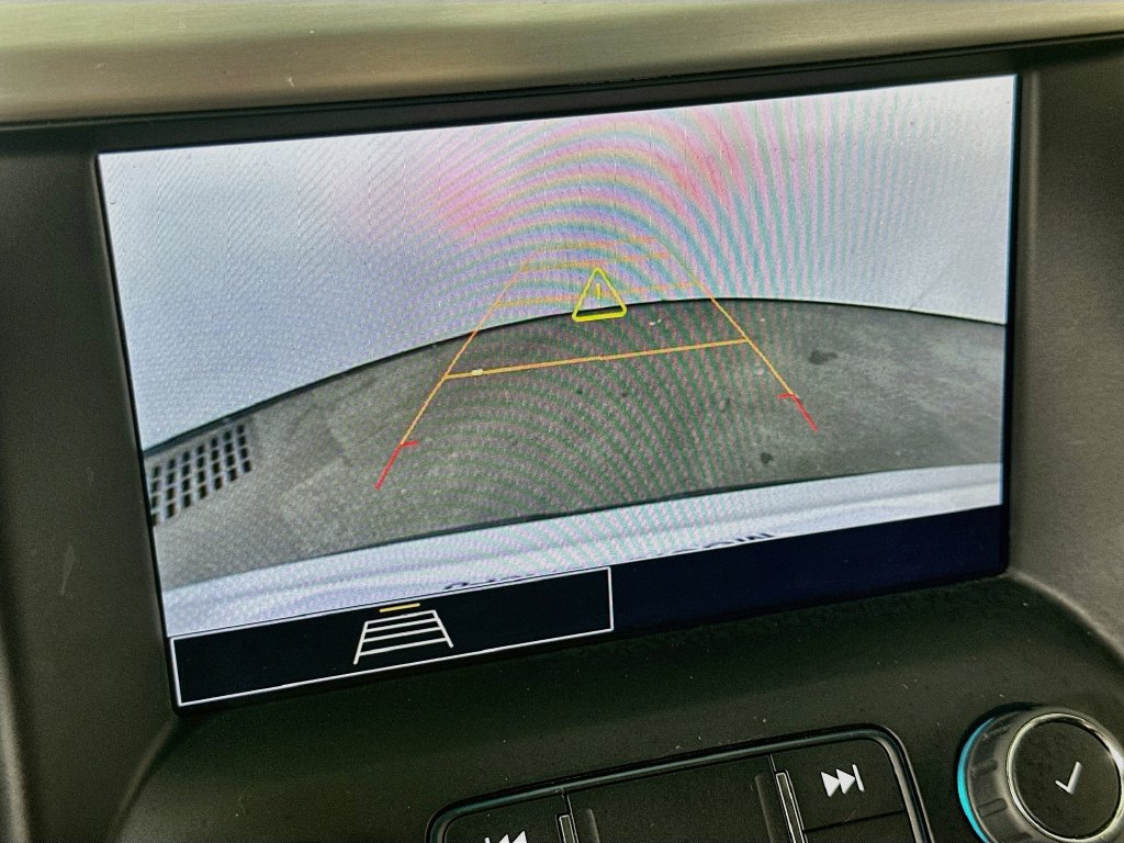 Used 2023 GMC Acadia SLE FWD image 11