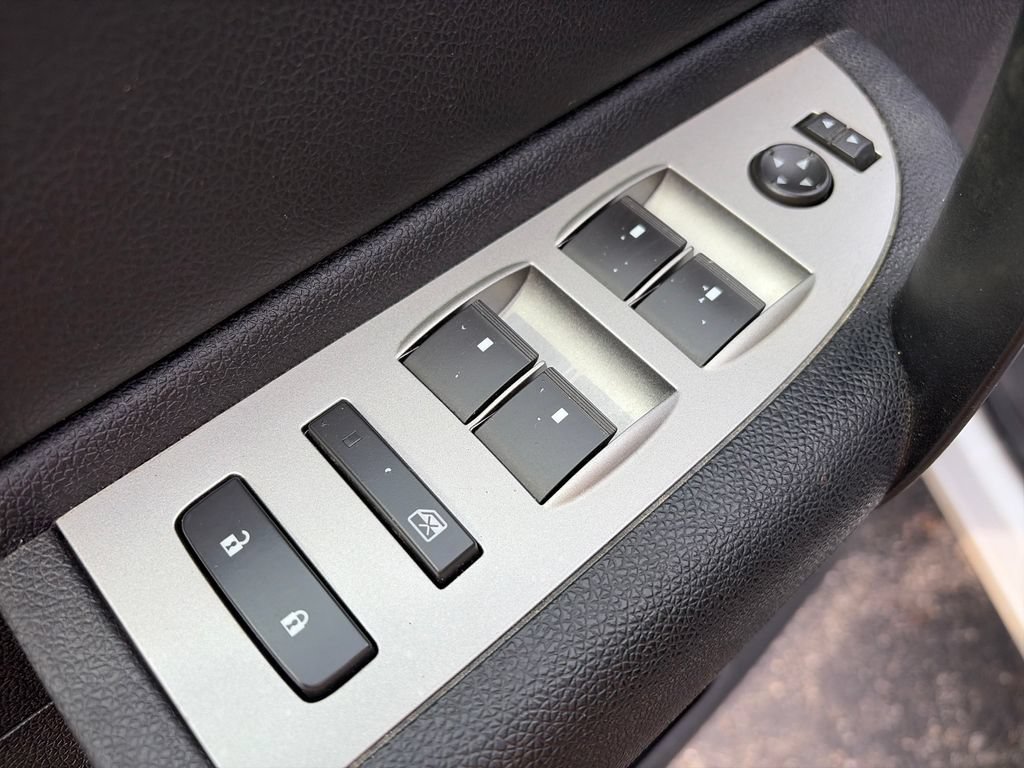 Used 2009 GMC Sierra 1500 SLE w/ Power Pack Plus AWD/4WD image 15