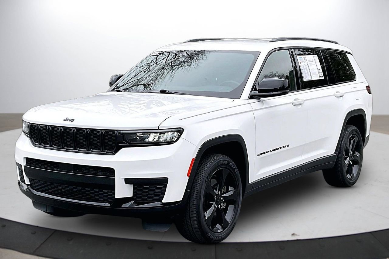 Certified 2022 Jeep Grand Cherokee L Laredo image 4