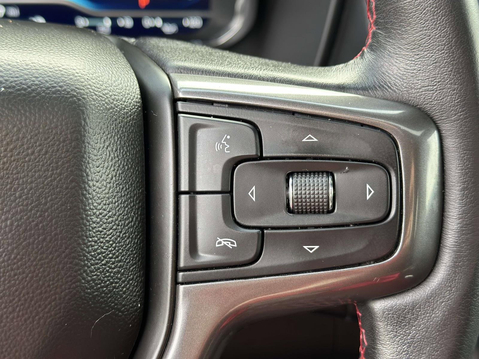 Used 2023 Chevrolet Tahoe RST image 14