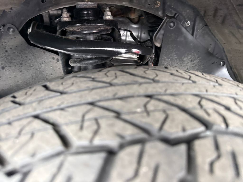 Used 2024 Toyota 4Runner SR5 AWD/4WD image 31