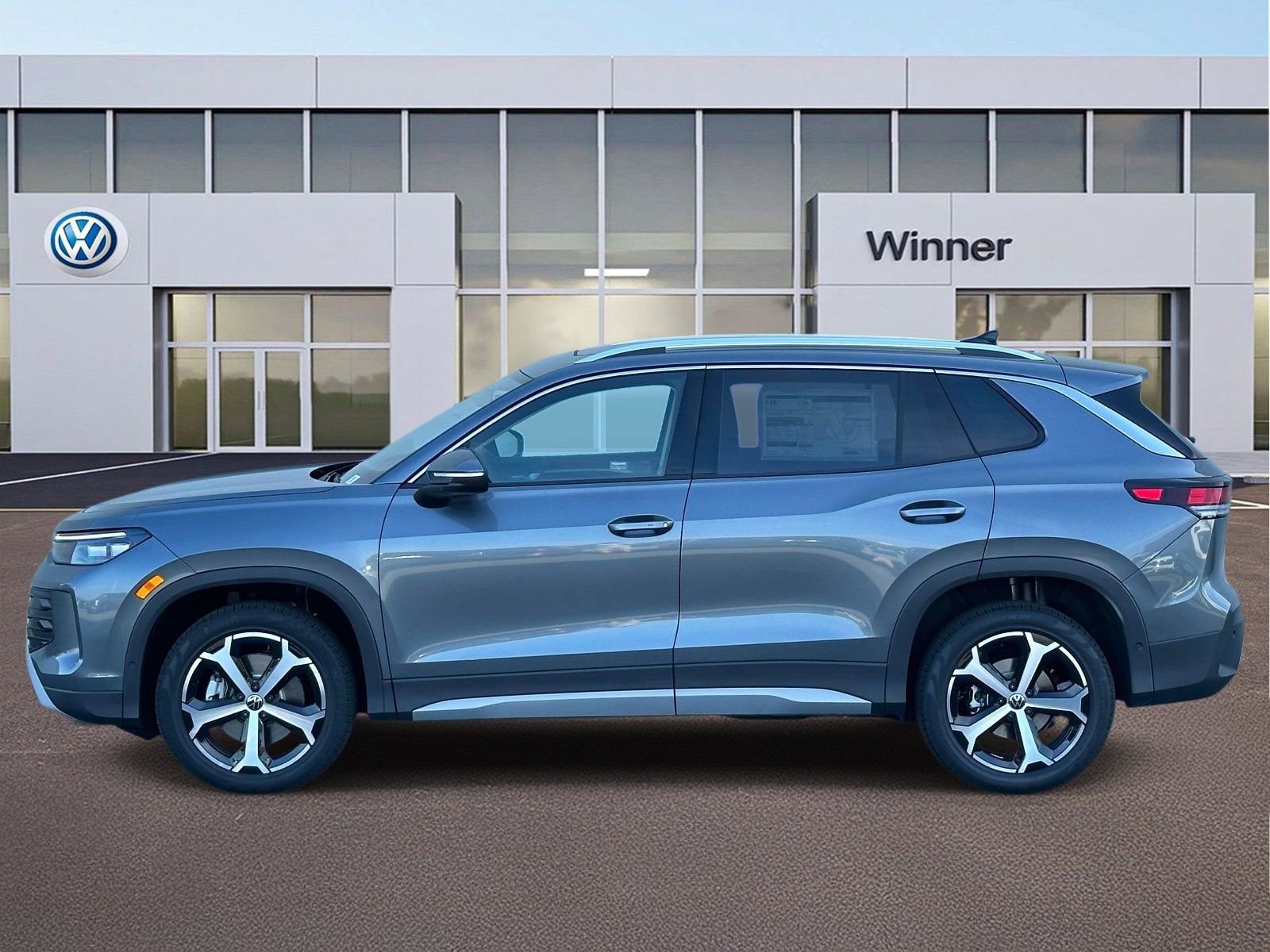 New 2026 Volkswagen Tiguan SE AWD/4WD image 2