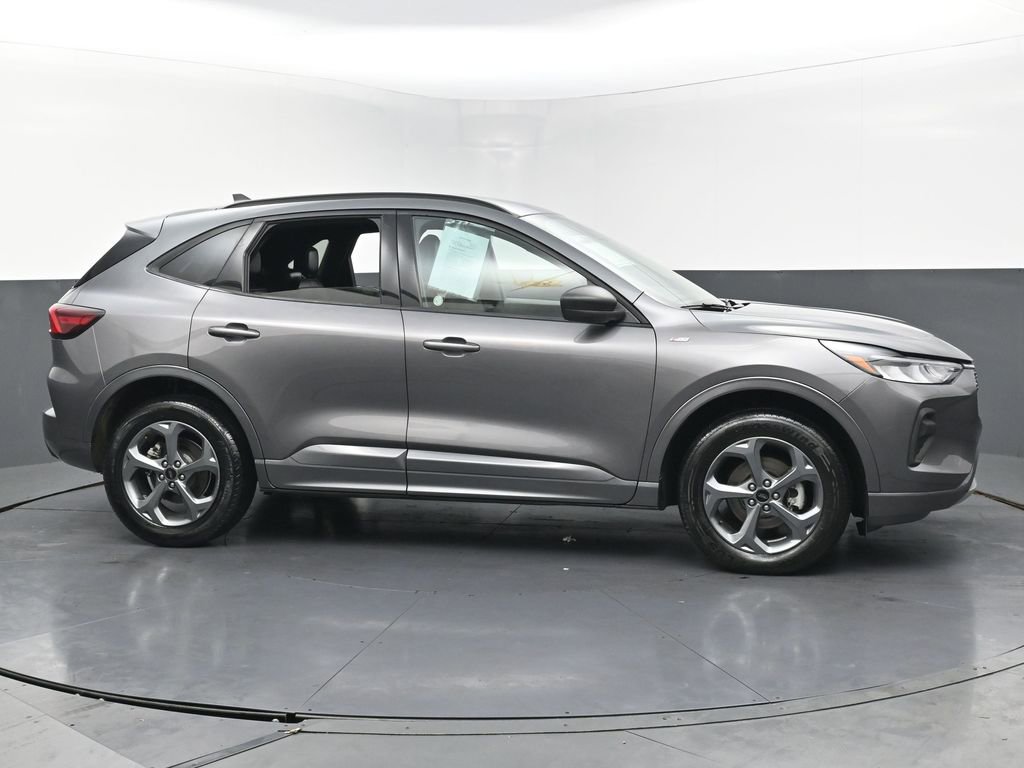 Used 2024 Ford Escape ST-Line image 6