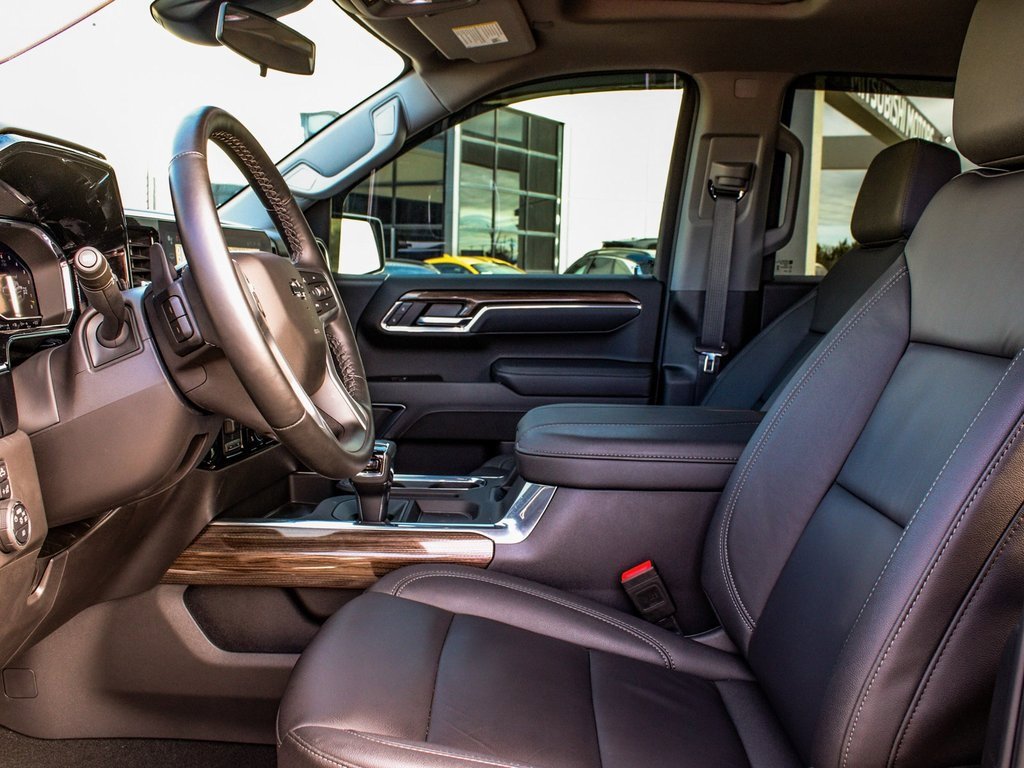 Used 2025 Chevrolet Silverado 1500 LT Trail Boss w/ LT Trail Boss Premium Package image 31