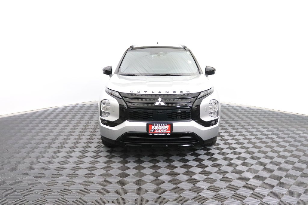 Used 2025 Mitsubishi Outlander SEL Black Edition AWD/4WD image 2