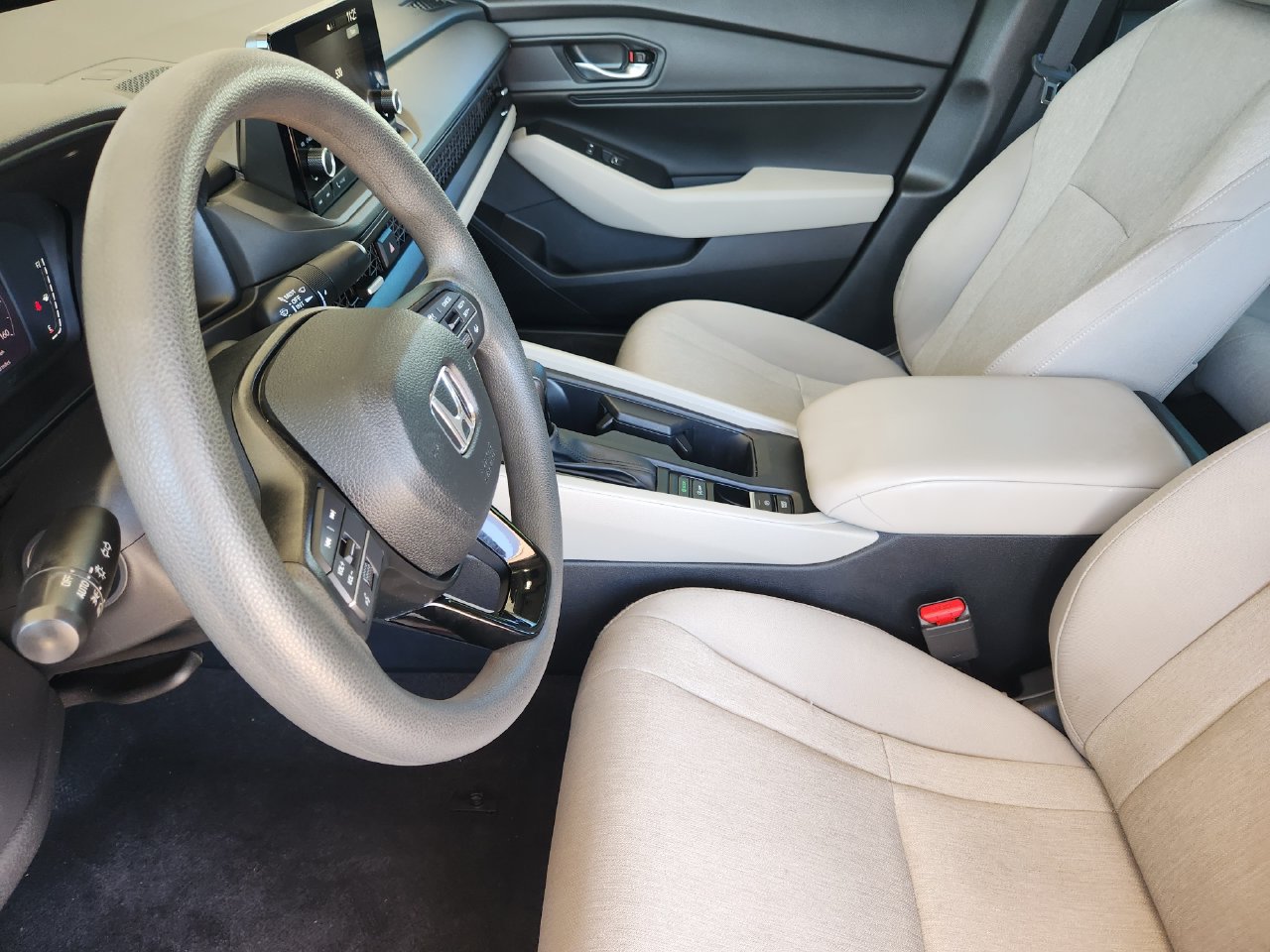 Used 2024 Honda Accord EX image 12