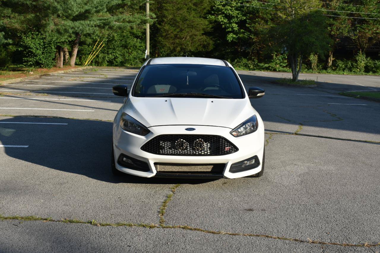 Used 2016 Ford Focus ST FWD image 11